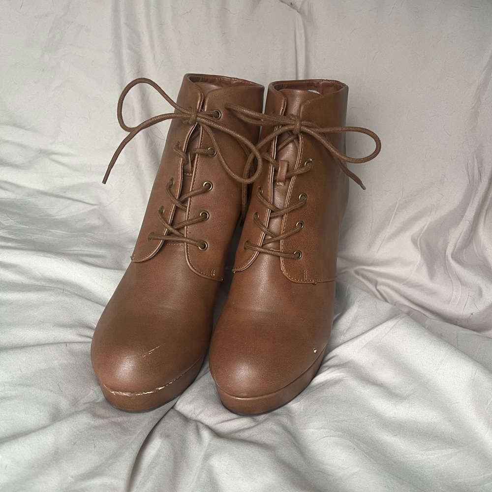 Block Heel Platform Booties - Picture 2 of 7